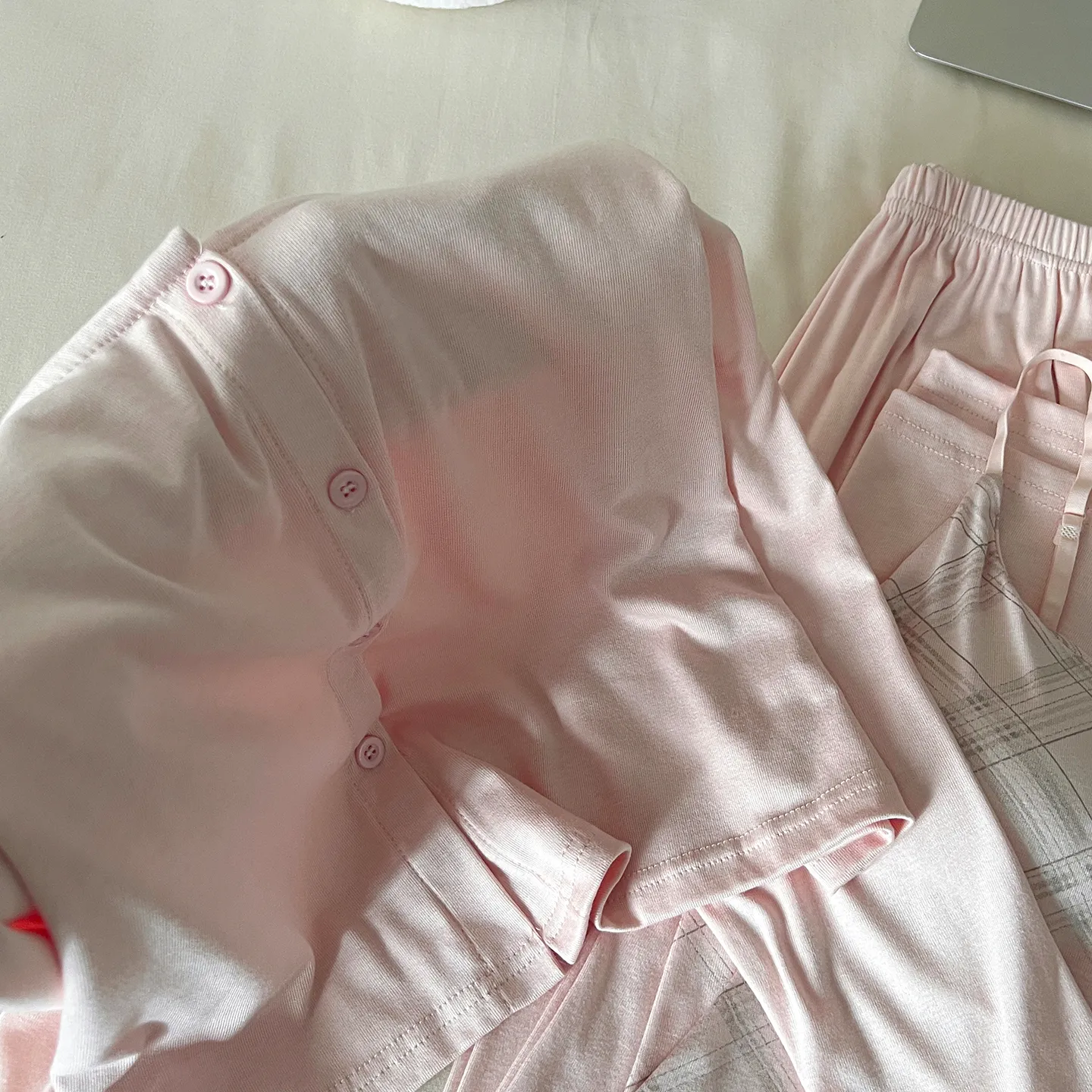 HG-2026 Autumn New Rayon Camisole with Bra Pad 3-Piece Simple Girl Loungewear Set · Wholesale · OEM · Worldwide Shipping - View 3