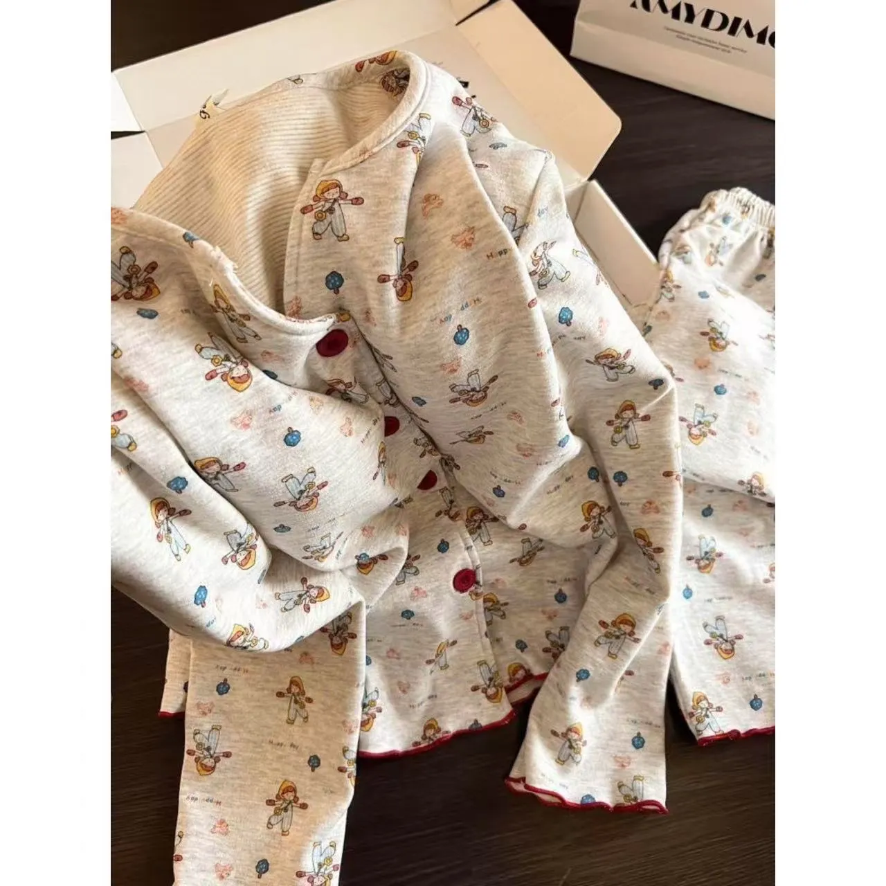 Pabrik Sumber Langsung Piyama Anak Perempuan V-Neck Wanita Musim Semi Gugur Musim Dingin Tepi Bergelombang Pakaian Rumah · Grosir · OEM · Pengiriman Global - Detail 8