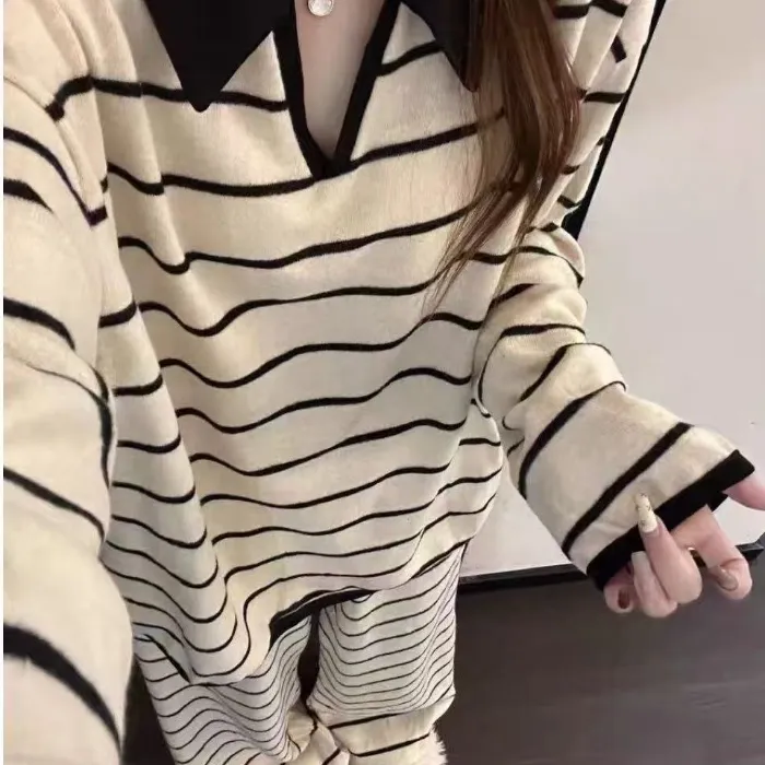 Pyjama rayé haut de gamme best-seller d'automne, ensemble de loungewear à manches longues et col contrasté pour femme, direct usine · Grossiste · OEM · Mondial - Detail 2