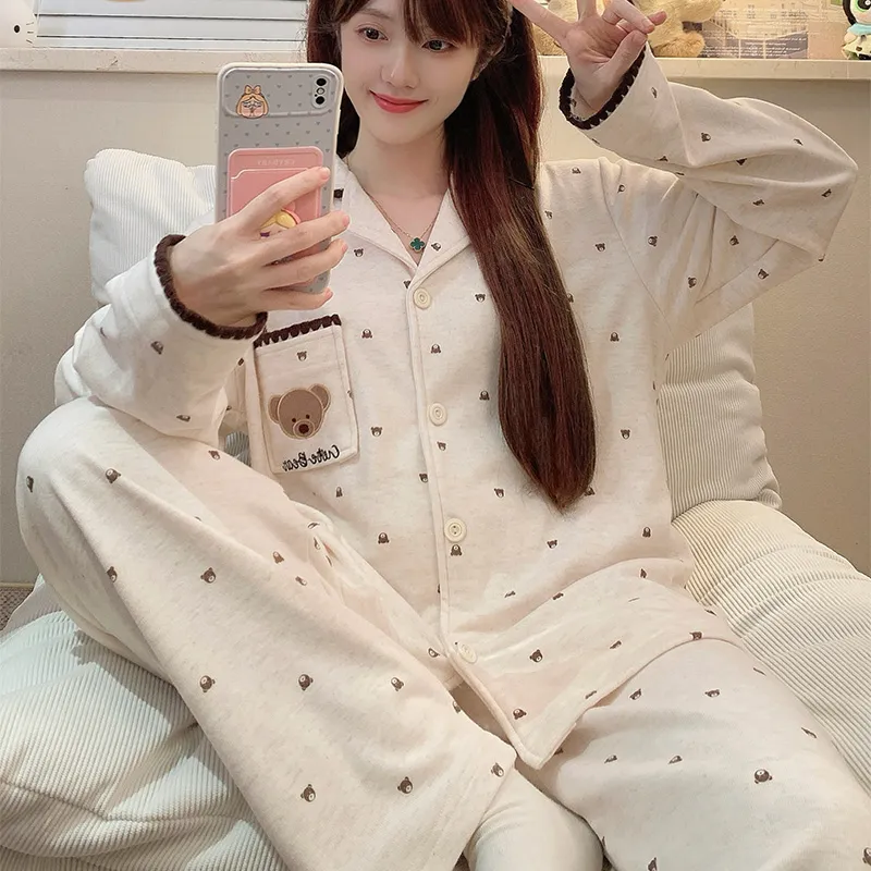Ensemble pyjama femme en laine polaire, automne-hiver, manches longues, cardigan, imprimé léopard, col revers, portable à l'extérieur, tenue d'intérieur · Grossiste · OEM · Mondial
