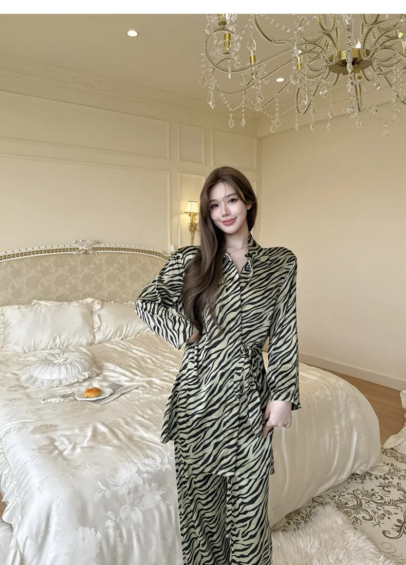 Victoria-Style Western Ice Silk Pajama Set, Zebra Print Long Sleeve Premium Spring/Autumn Loungewear, Wearable Outside · Wholesale · OEM · Worldwide Shipping - Detail 4