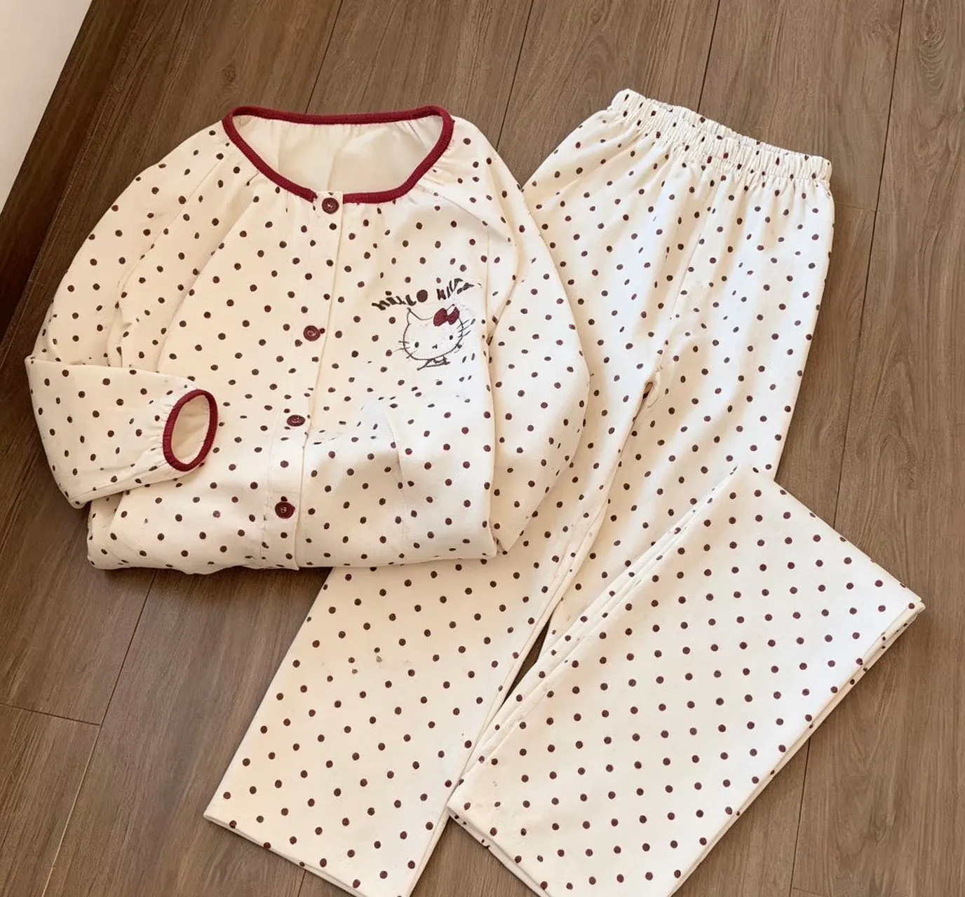 刺繍犬 パジャマ レディース 秋冬 リブ ドイツベルベット 丸首 かわいい 暖かい 韓国風 部屋着 2点セット · 卸売 · OEM · 世界へ発送 - View 2