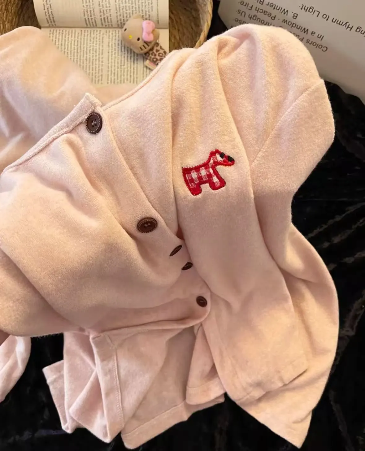 刺繍犬 パジャマ レディース 秋冬 リブ ドイツベルベット 丸首 かわいい 暖かい 韓国風 部屋着 2点セット · 卸売 · OEM · 世界へ発送 - Detail 10