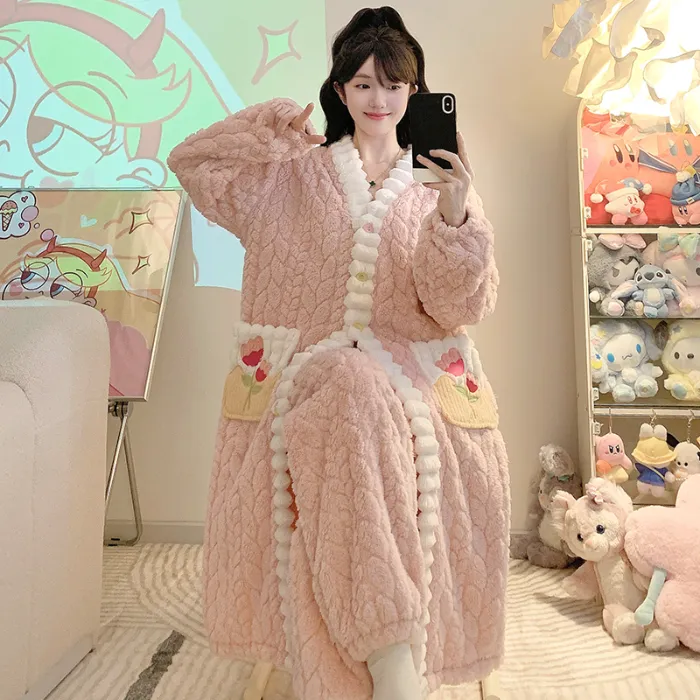 Pyjama femme en jacquard, style princesse sucrée pour l'hiver, robe de nuit mi-longue, manches longues, pantalon long, grande taille jusqu'à 110 kg, vêtements d'intérieur · Grossiste · OEM · Mondial - Detail 1