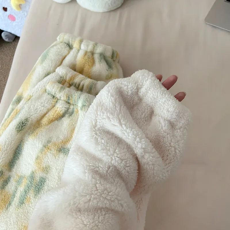 طقم ملابس منزلية رجالي شتوي جديد بياقة دائرية من الفليس السميك · بيع بالجملة · تصنيع حسب الطلب · شحن عالمي - View 3