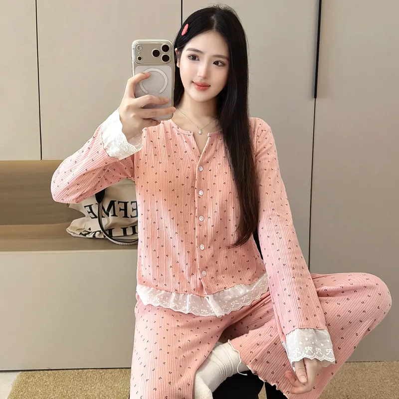 Piama Wanita Bahan Katun 6535 Musim Semi Musim Gugur Gaya Manis ala Ins Cardigan Lengan Panjang Celana Panjang Set Dua Potong Pakaian Rumah Pelajar Bisa Dipakai Keluar · Grosir · OEM · Pengiriman Global - View 1