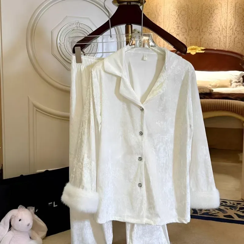 Gambar online piyama velvet bulu imitasi mewah rasa premium nyonya muda lengan panjang musim gugur musim dingin set velvet · Grosir · OEM · Pengiriman Global - View 2