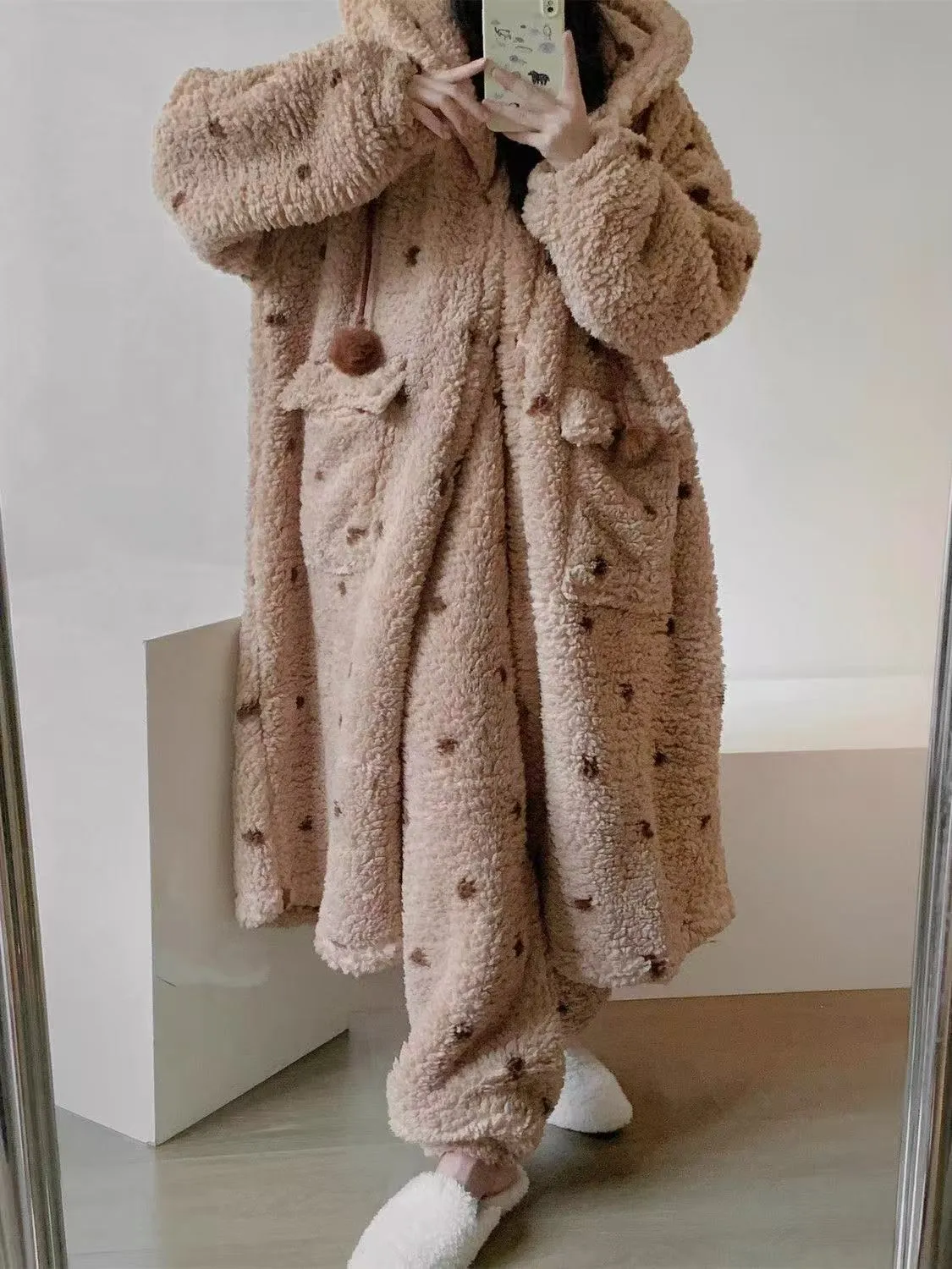 Source factory/live hot winter cartoon robe warm cute winter coral fleece thickened homewear · Wholesale · OEM · Worldwide Shipping - Detail 7