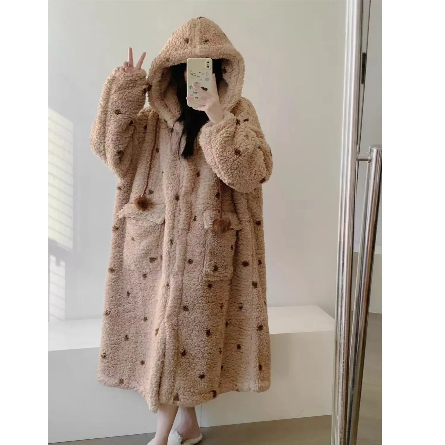 Source factory/live hot winter cartoon robe warm cute winter coral fleece thickened homewear · Wholesale · OEM · Worldwide Shipping - View 2