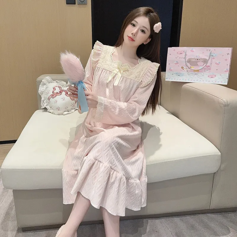 Sleep Beauty French-Style Palace-Inspired Island Velvet Nightdress Women Autumn Winter Sweet Gentle Premium Feel Internet-Famous Loungewear · Wholesale · OEM · Worldwide Shipping - View 1