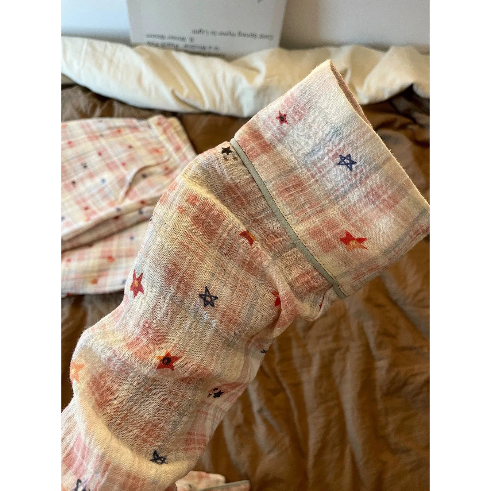 Xinyi Autumn Winter New Star Print Pajama Set Women 140g French Sweet Plaid Loose Casual Loungewear · Wholesale · OEM · Worldwide Shipping - View 2