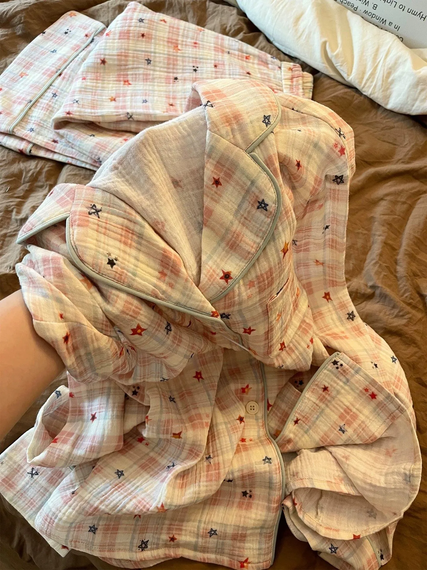 Xinyi Autumn Winter New Star Print Pajama Set Women 140g French Sweet Plaid Loose Casual Loungewear · Wholesale · OEM · Worldwide Shipping - Detail 2