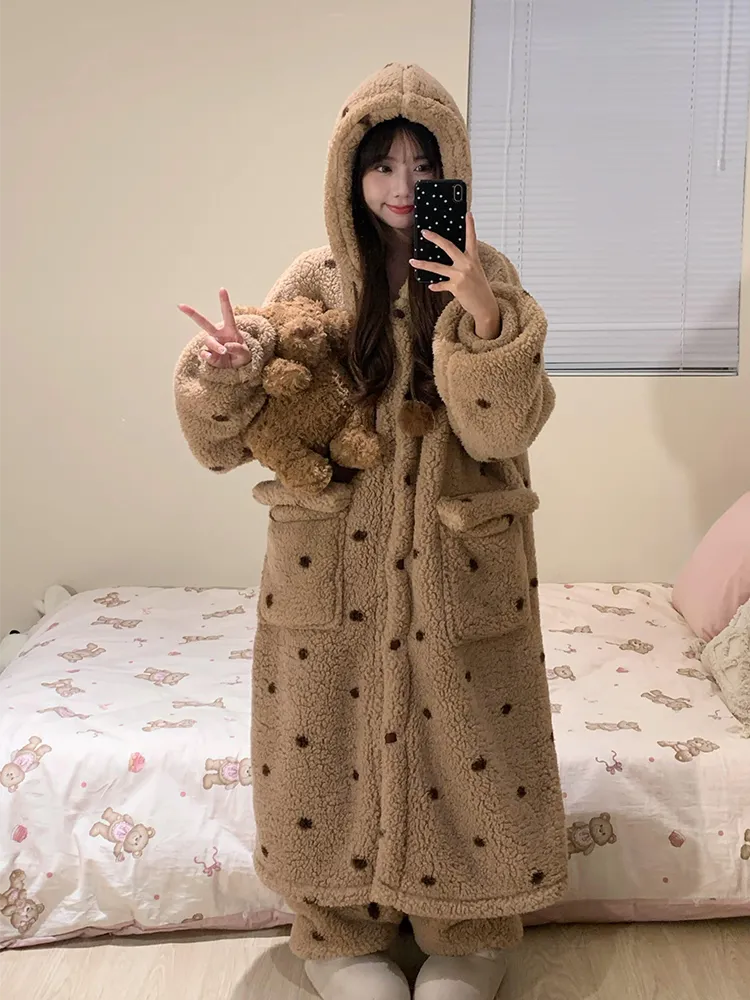 Robe femme hiver mignonne polaire corail, nouveauté automne-hiver 2025, pyjama épaissi, ensemble maison · Grossiste · OEM · Mondial - View 1