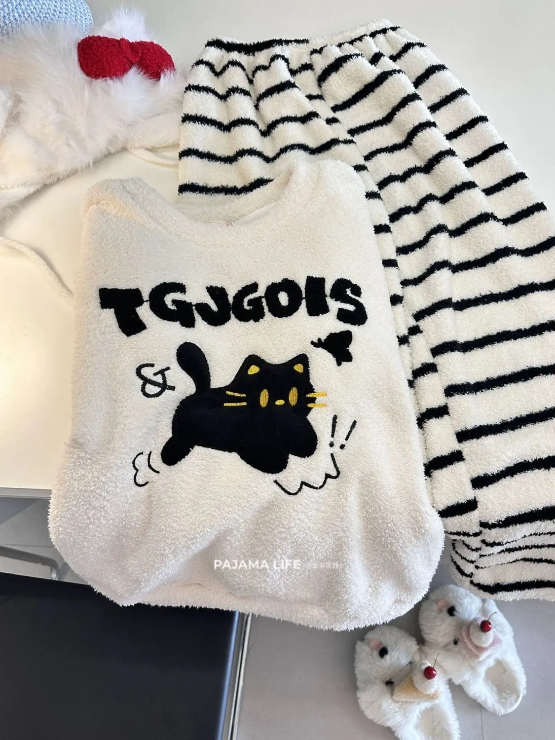 Half Fleece Pajama Women 2025 Autumn Winter Loose Fleece-Lined Warm Sweet Cute Loungewear 2-Piece Set · Wholesale · OEM · Worldwide Shipping - View 1