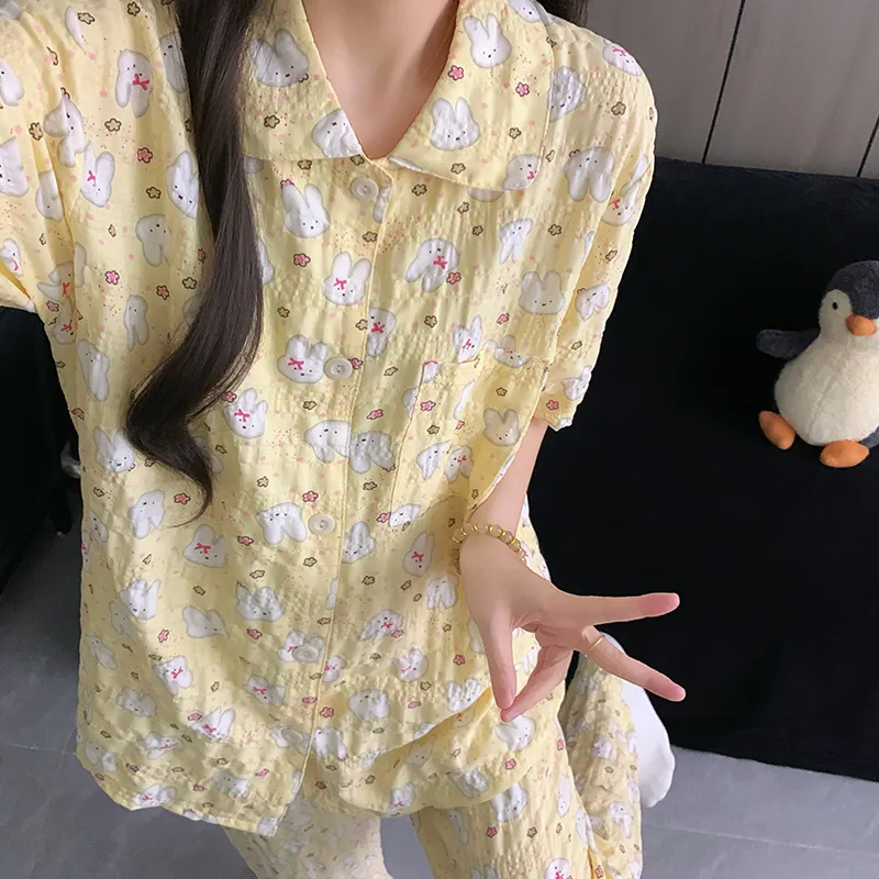 Piyama Kartun Miffy Kuning Krim Pola Wan Nian Ge Lengan Pendek Celana Pendek Celana Panjang Set Tiga Potong Pakaian Rumah Musim Panas · Grosir · OEM · Pengiriman Global - View 4