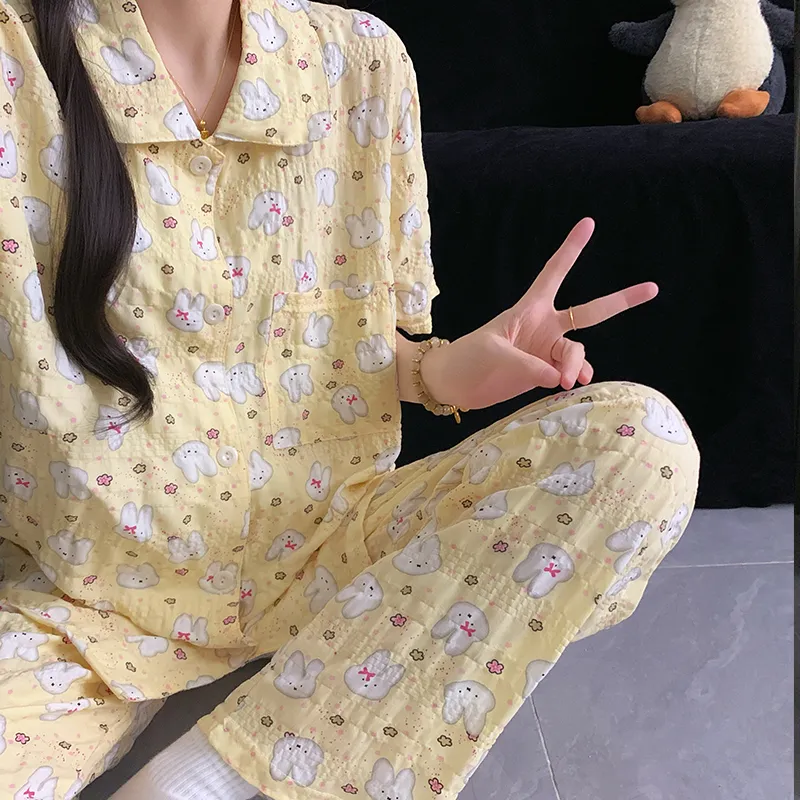 Piyama Kartun Miffy Kuning Krim Pola Wan Nian Ge Lengan Pendek Celana Pendek Celana Panjang Set Tiga Potong Pakaian Rumah Musim Panas · Grosir · OEM · Pengiriman Global - Detail 6
