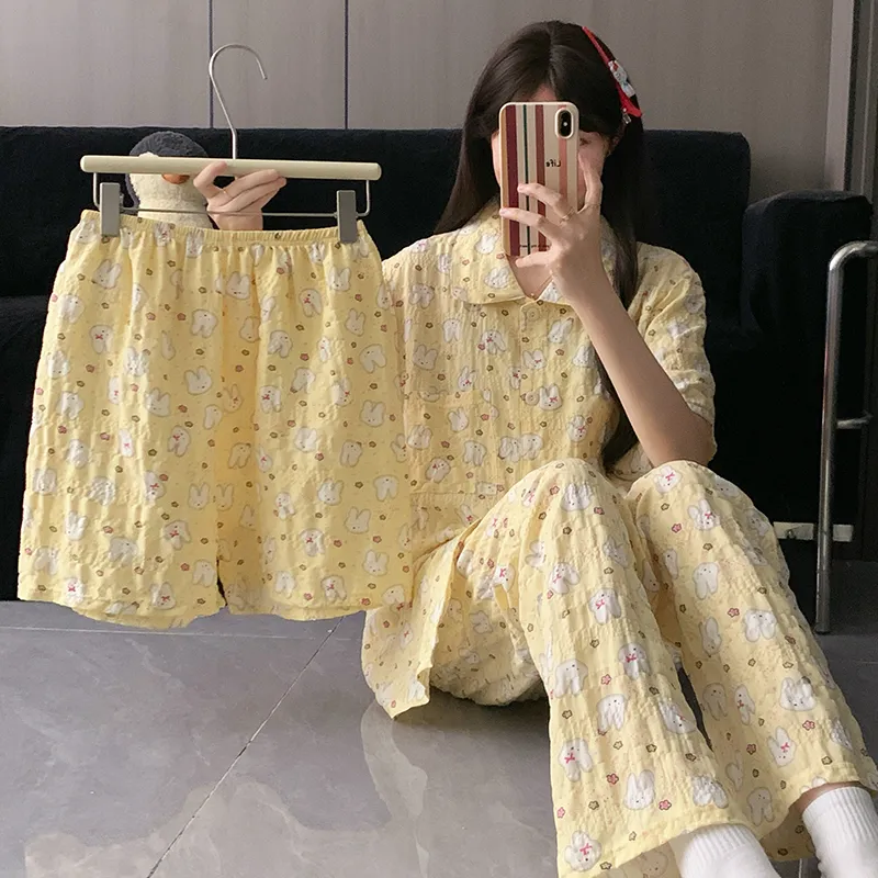 Piyama Kartun Miffy Kuning Krim Pola Wan Nian Ge Lengan Pendek Celana Pendek Celana Panjang Set Tiga Potong Pakaian Rumah Musim Panas · Grosir · OEM · Pengiriman Global - View 2