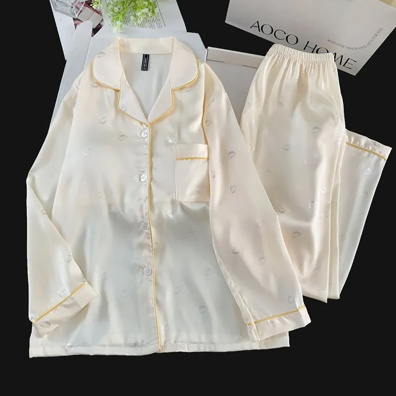 Set Piama Ice Silk Lengan Panjang Celana Panjang, Shinnosuke Cetak Foil Perak, Apricot, Loungewear Minimalis Lucu · Grosir · OEM · Pengiriman Global - View 1