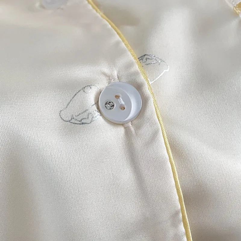 Set Piama Ice Silk Lengan Panjang Celana Panjang, Shinnosuke Cetak Foil Perak, Apricot, Loungewear Minimalis Lucu · Grosir · OEM · Pengiriman Global - Detail 2