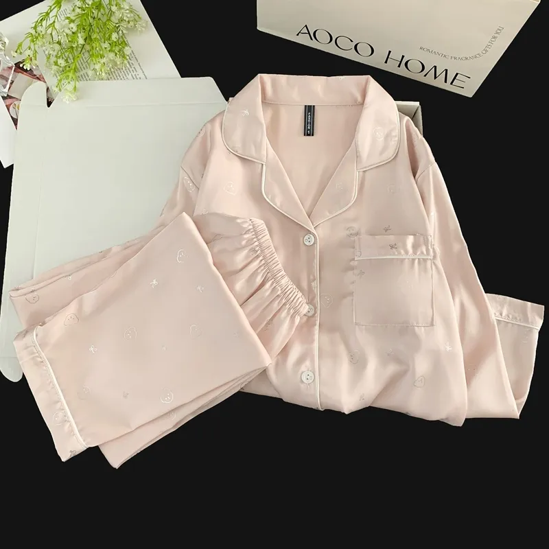Set Piama Ice Silk Lengan Panjang Celana Panjang, Kepala Beruang Pink, Loungewear Minimalis Lucu · Grosir · OEM · Pengiriman Global - Detail 5
