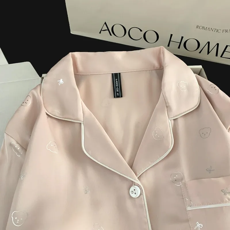 Set Piama Ice Silk Lengan Panjang Celana Panjang, Kepala Beruang Pink, Loungewear Minimalis Lucu · Grosir · OEM · Pengiriman Global - View 4