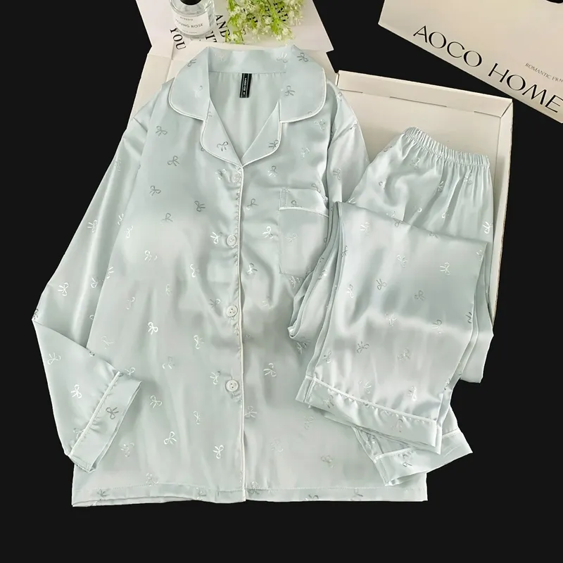 Pyjama Soie Glacée Double Long Confortable Haut de Gamme Bleu Argenté Petit Nœud Mignon Sucré Vêtement Maison · Grossiste · OEM · Mondial - View 2