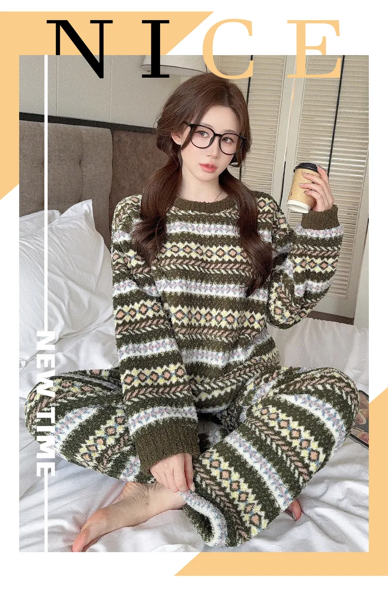 Pyjama femme en velours double face Sleep Beauty, loisirs d'automne et d'hiver, rayures, grande taille, 250 jin, tenue d'intérieur pour femmes rondes, portable à l'extérieur · Grossiste · OEM · Mondial - Detail 25