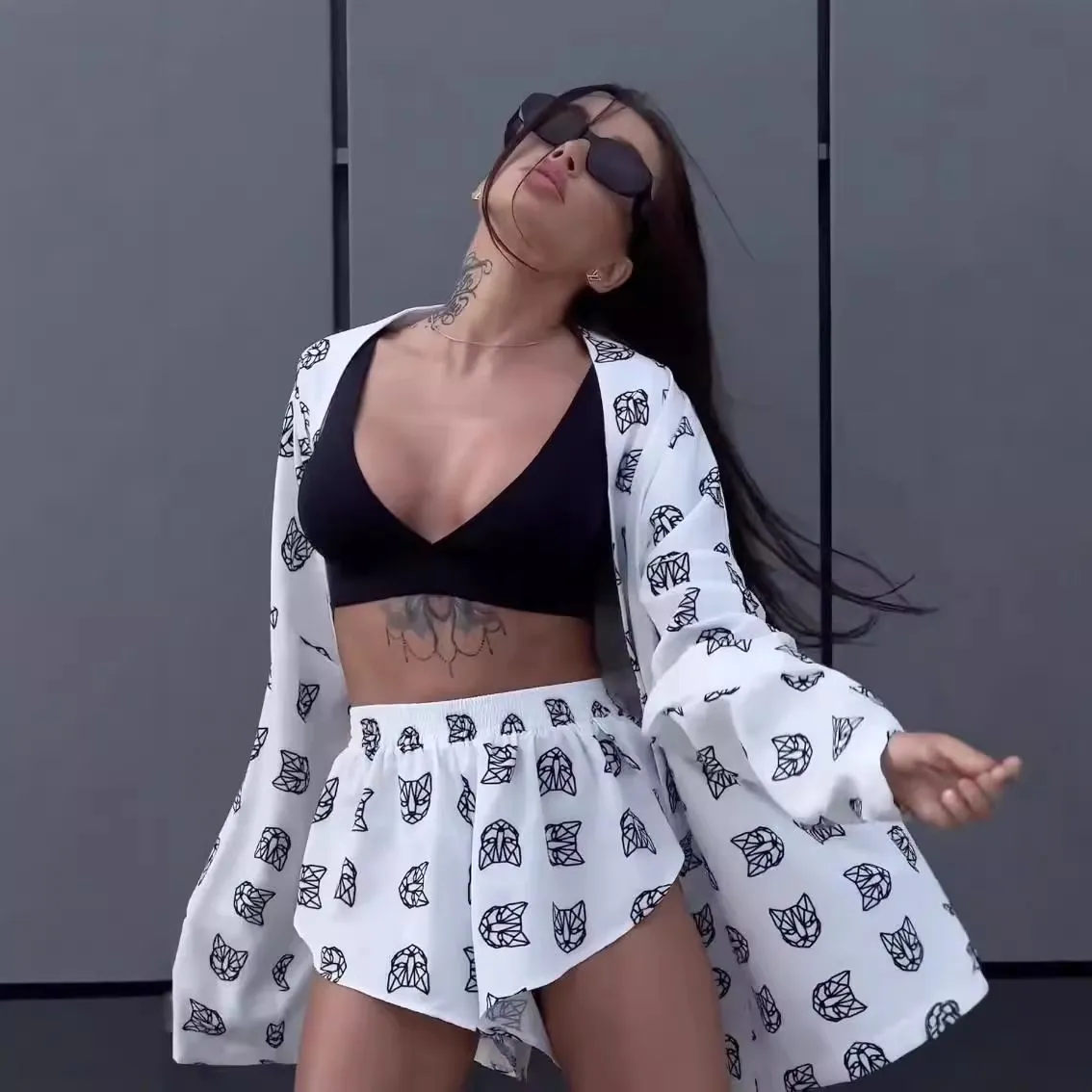 2026 New Europe & US Cross-Border Women's Loose Long Sleeve Printed Casual Pajama Set with Tie-Waist High-Waist Shorts · Wholesale · OEM · Worldwide Shipping - Detail 6