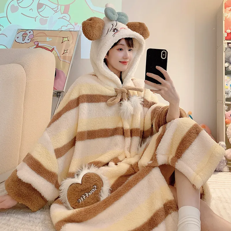 ييديمنغ شتاء طويل فرو 270غ حمام روب كيب حلو روب خارجي فضفاض 175كجم قميص نوم L-XL · بيع بالجملة · تصنيع حسب الطلب · شحن عالمي